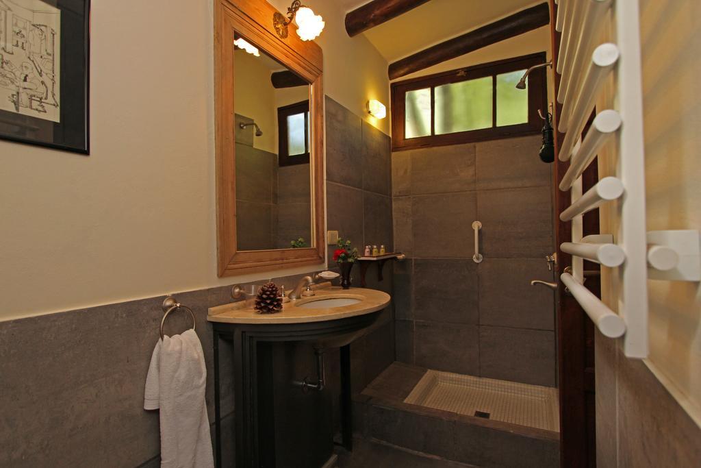 Готель Casa Glebinias Чакрас-де-Корія Екстер'єр фото