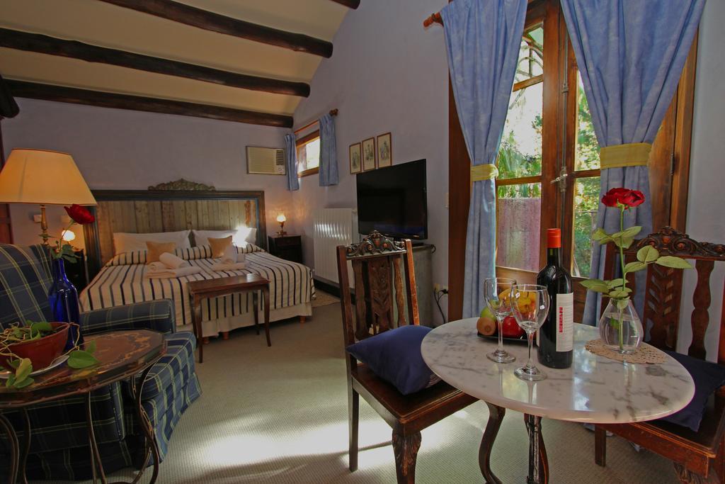Готель Casa Glebinias Чакрас-де-Корія Екстер'єр фото