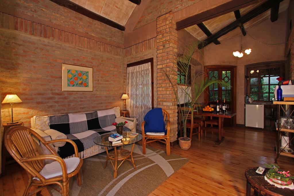 Готель Casa Glebinias Чакрас-де-Корія Екстер'єр фото